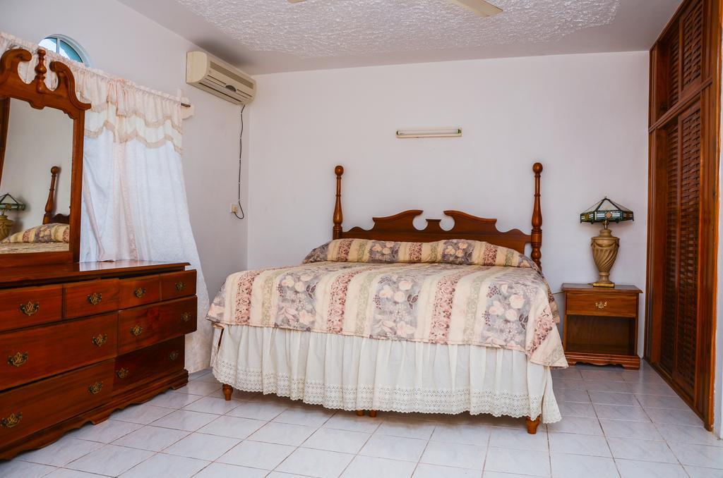 Vanvilla Guest House Negril Ruang foto