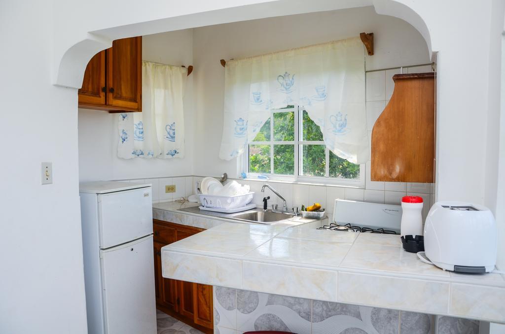 Vanvilla Guest House Negril Ruang foto