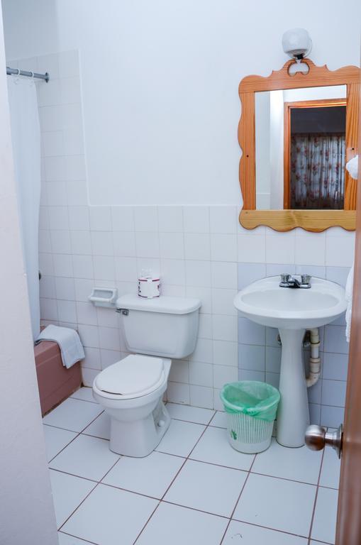 Vanvilla Guest House Negril Ruang foto