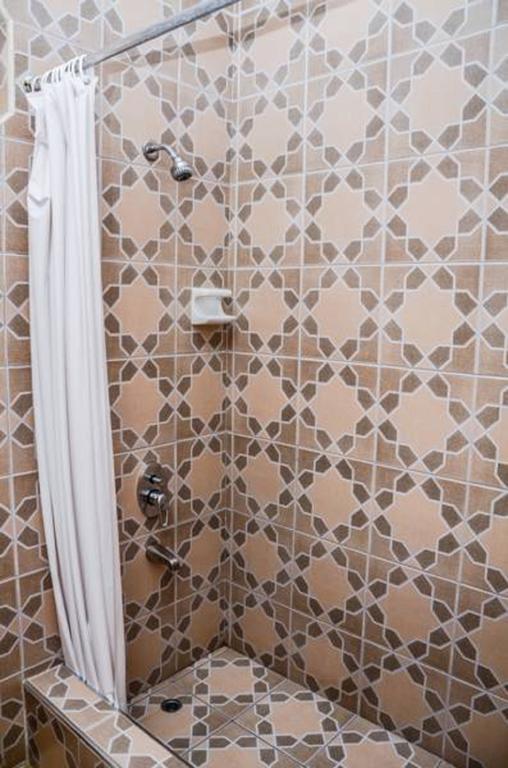 Vanvilla Guest House Negril Bagian luar foto